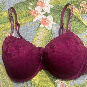 NWT Pink bra with rhinestone straps.  Size 36d burgundy color